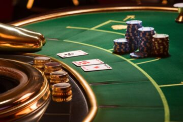 learn baccarat gambling strategies